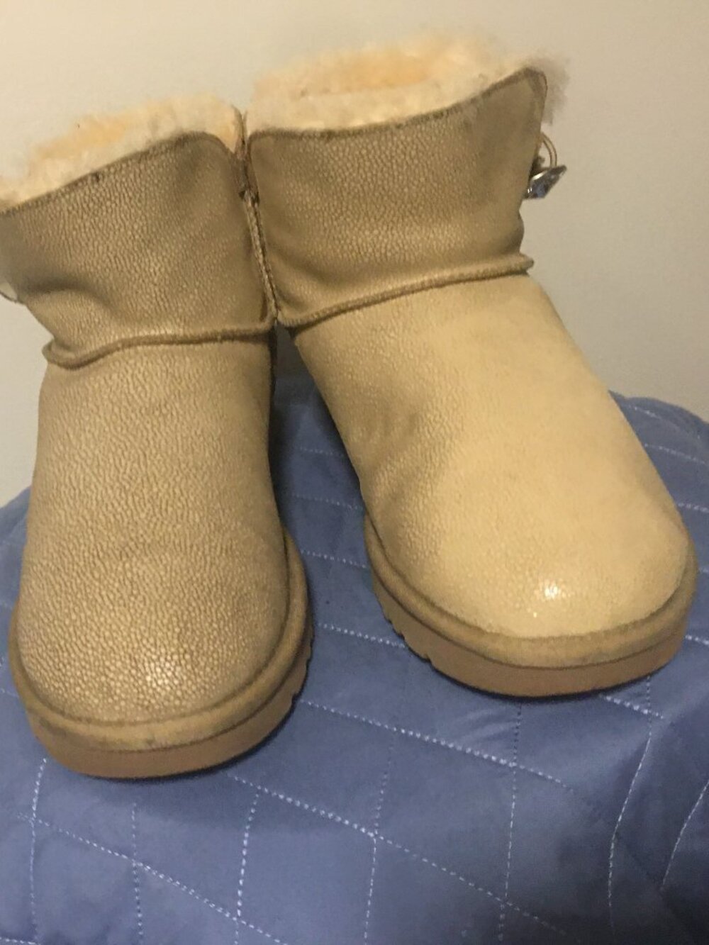 UGG S/N 1006491 Rhinestone buckle accent ankle sheep fur lined ankle boots